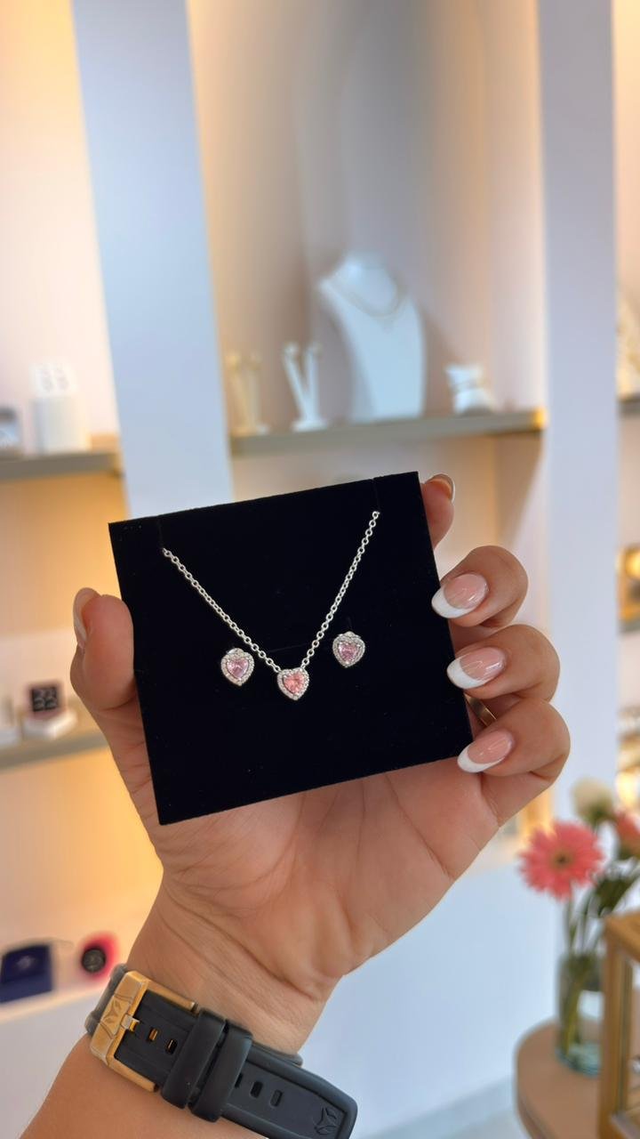Conjunto Corazón Rosa